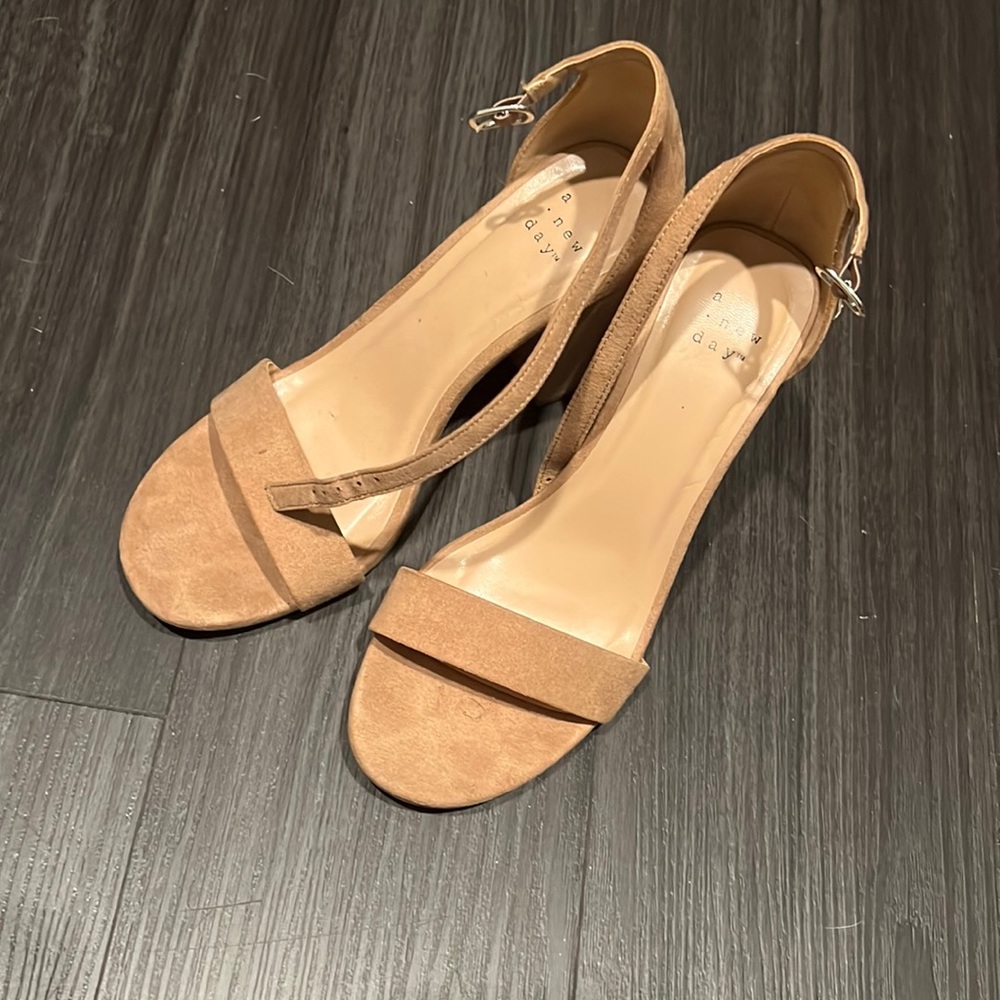 Nude heels